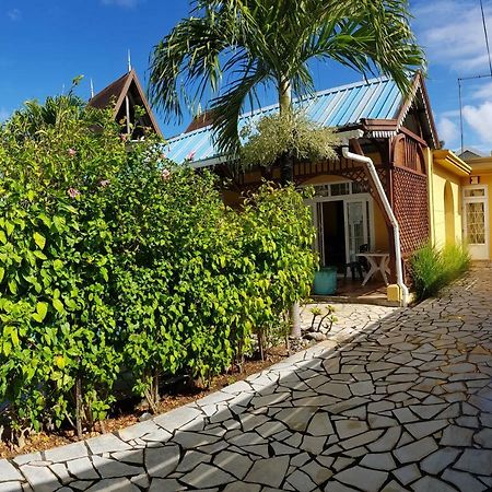 Villa Hibiscus Blue Bay Exterior photo