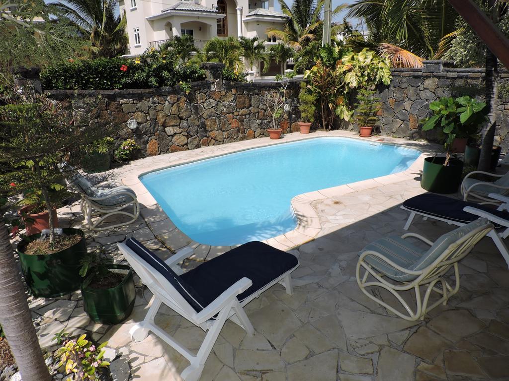 Villa Hibiscus Blue Bay Exterior photo