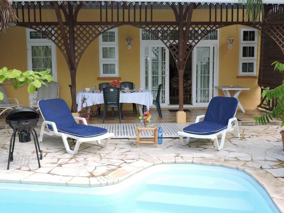 Villa Hibiscus Blue Bay Exterior photo
