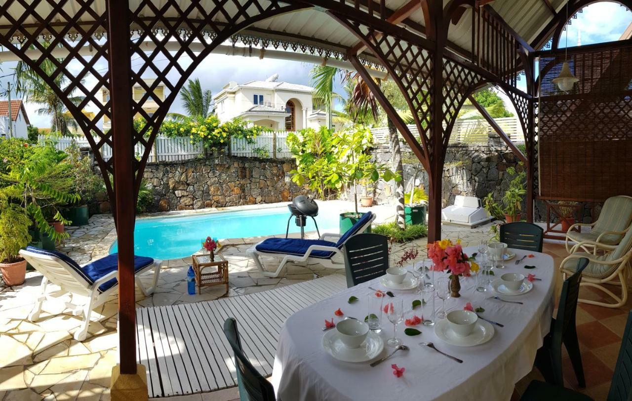 Villa Hibiscus Blue Bay Exterior photo